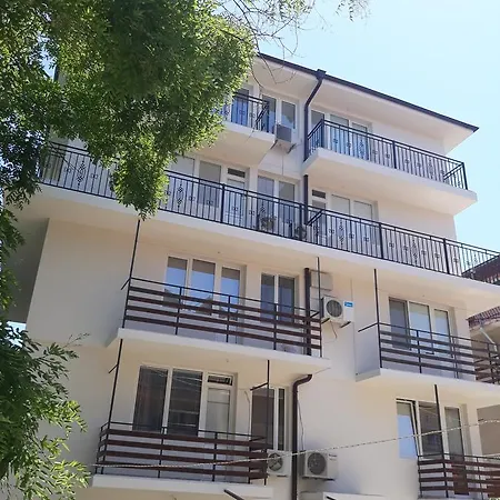 янка Nessebar